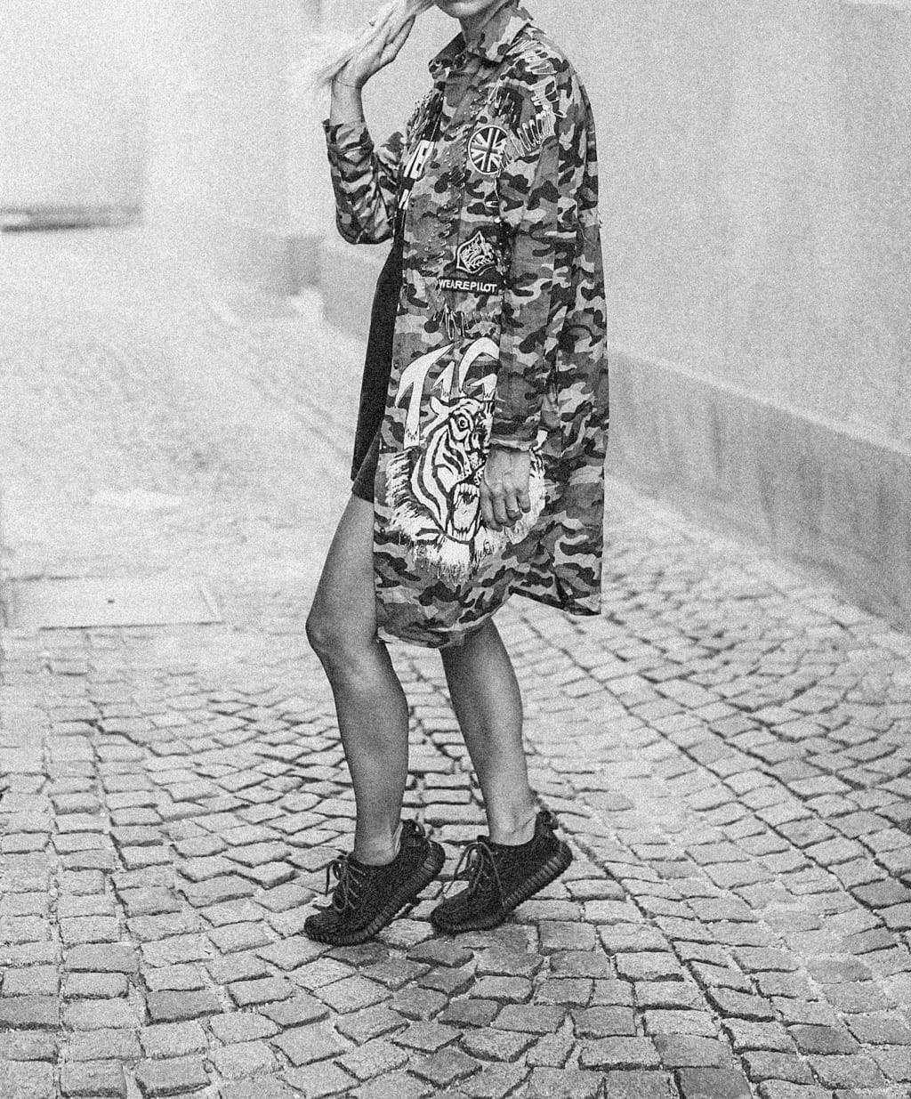 CK-1606_salzburg-fashion-street-style-look-magazine-karin-kaswurm-electric-love-2016-festival-camouflage-military-jacket-8952
